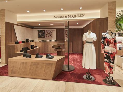 rinascente torino alexander mcqueen